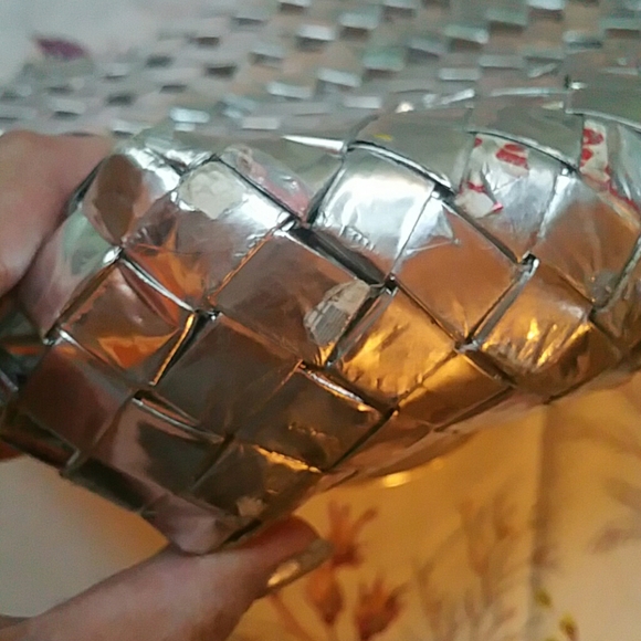 Silver gum wrapper tote bag. - Picture 6 of 7